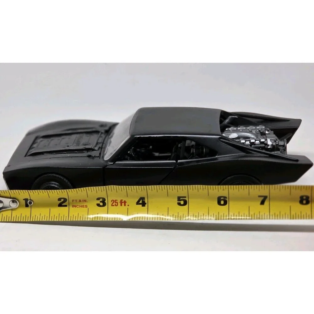 Jada Toys 2022 The Batman Batmobile 1:24 Diecast Model Car Matte Black Loose